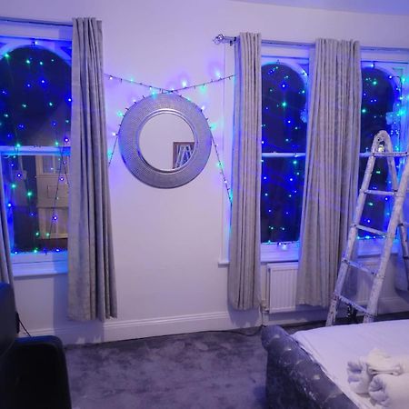 3-Bed House In London Self-Contained In Ladywell 빌라 외부 사진