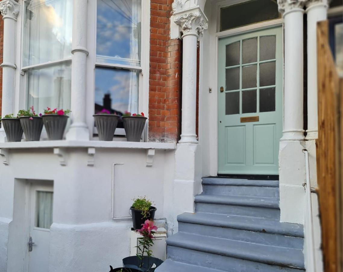3-Bed House In London Self-Contained In Ladywell 빌라 외부 사진